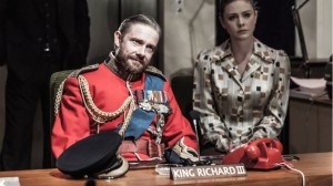 richard-iii-martin-freeman-and-lauren-oneil-photo-marc-brenner