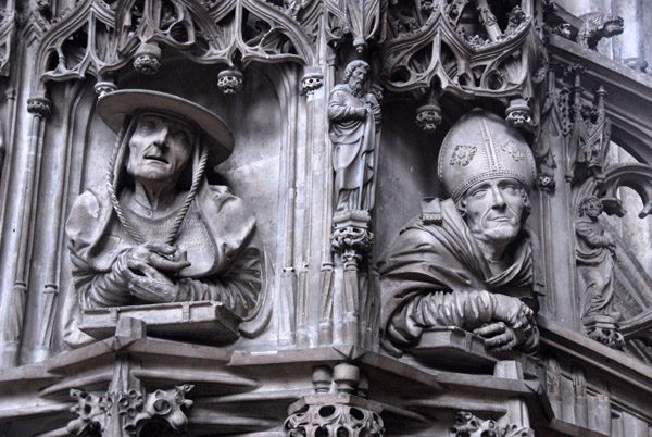 late-gothic-pulpit-with-carvings-of-the-original-four-doctors-of-the-church-st-jerome-on-the-left-and-st-ambrose-on-the-right